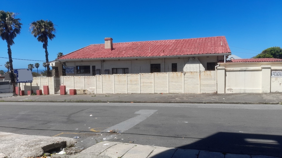 Commercial Property for Sale in Quigney Eastern Cape